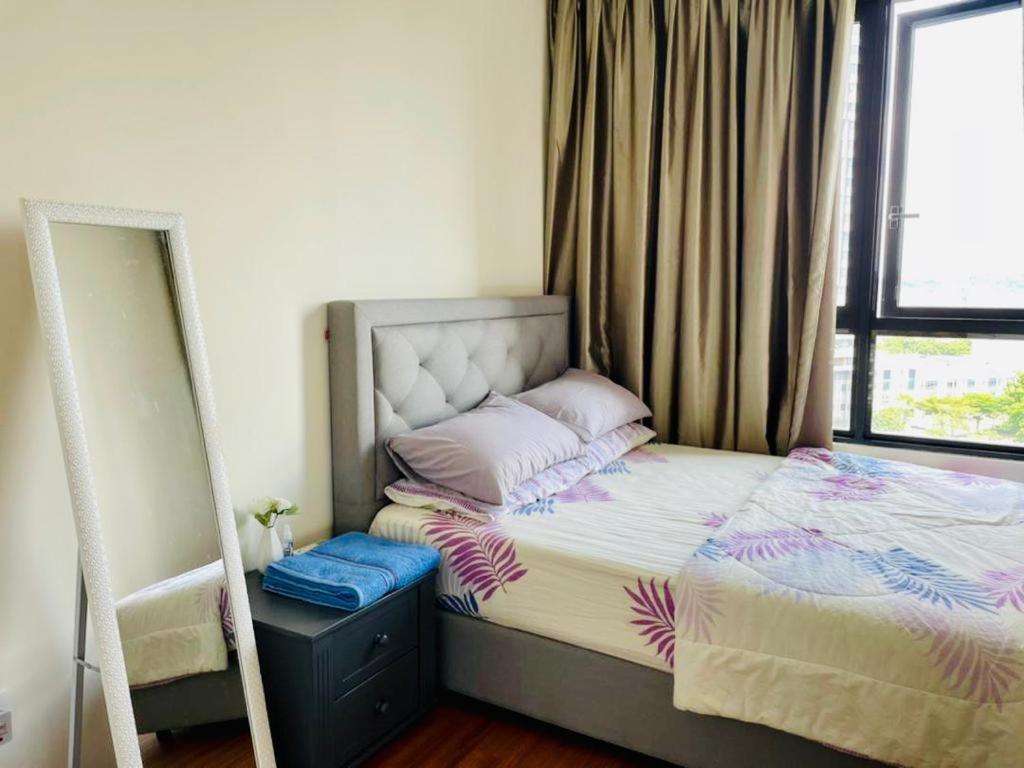 Homestay I-City Cantik, Tenang, Wifi, 4K Smart Tv, Netflix, Coway, Free Parking Shah Alam Bagian luar foto