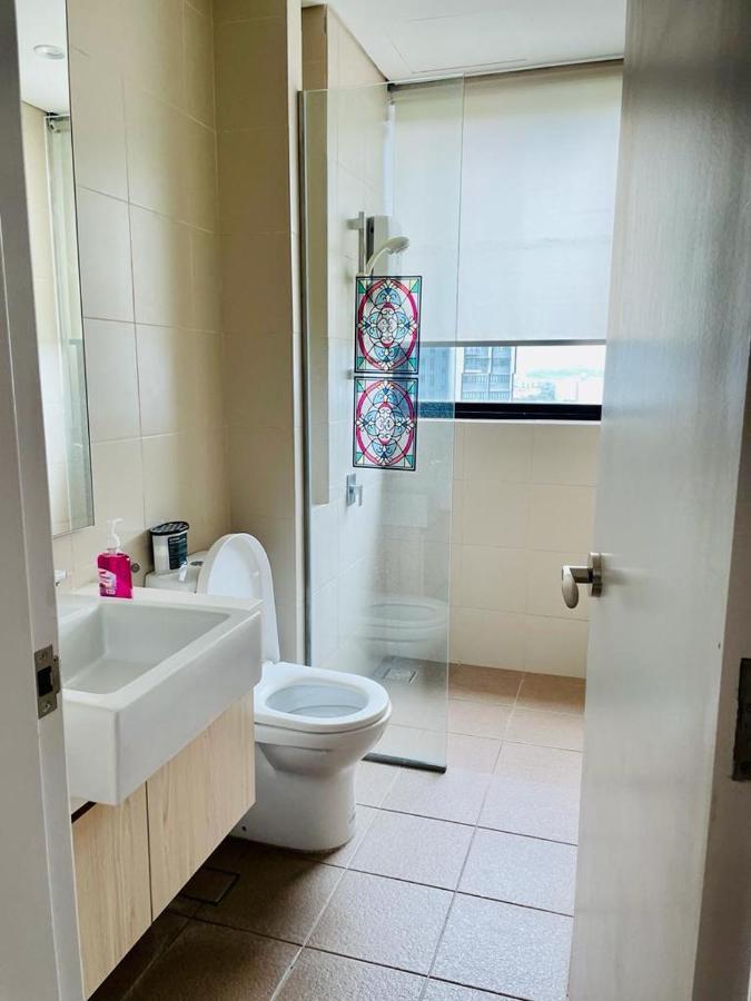 Homestay I-City Cantik, Tenang, Wifi, 4K Smart Tv, Netflix, Coway, Free Parking Shah Alam Bagian luar foto